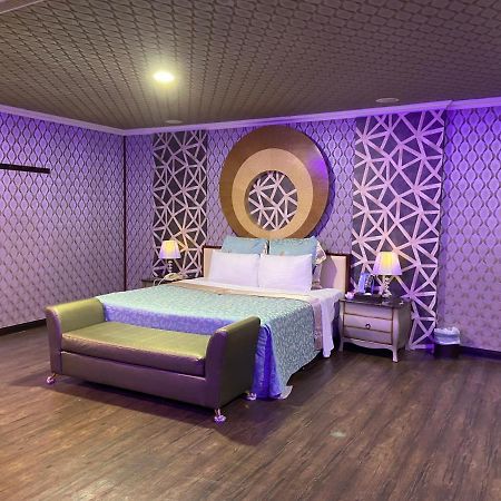 Huang Xing Motel Pingtung Экстерьер фото