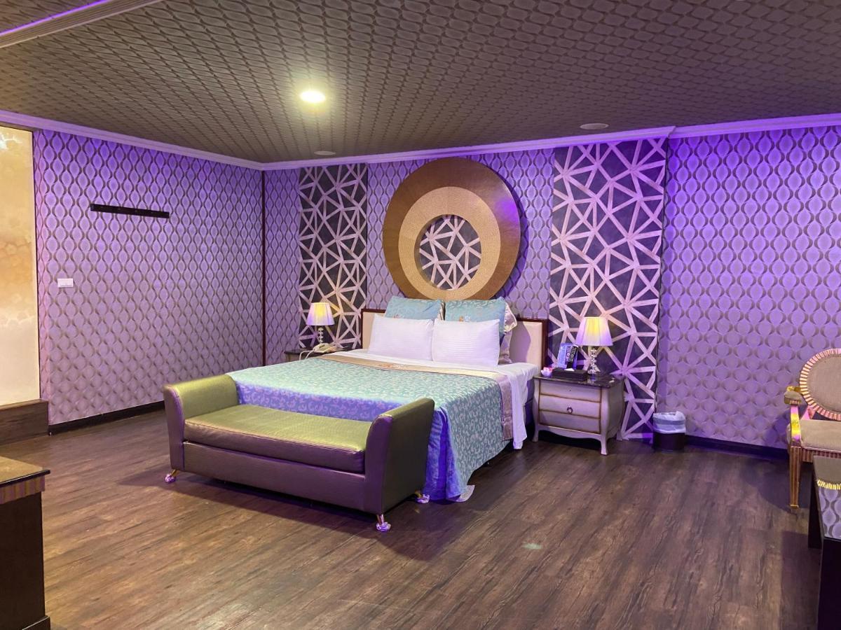 Huang Xing Motel Pingtung Экстерьер фото