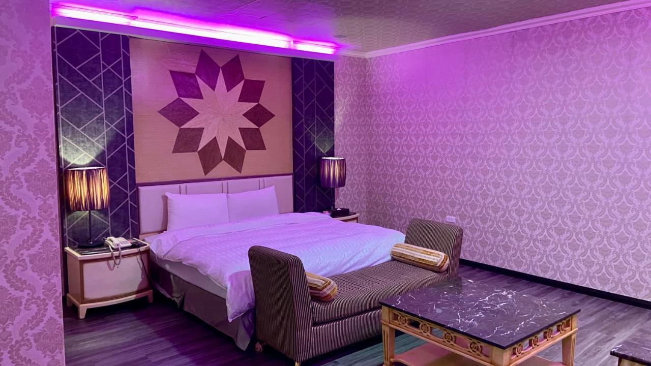 Huang Xing Motel Pingtung Экстерьер фото