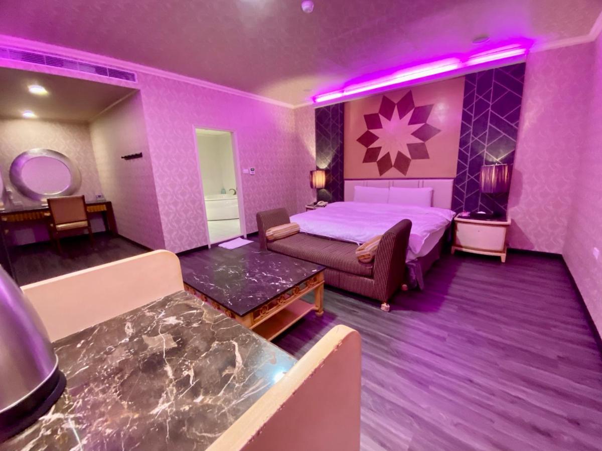 Huang Xing Motel Pingtung Экстерьер фото