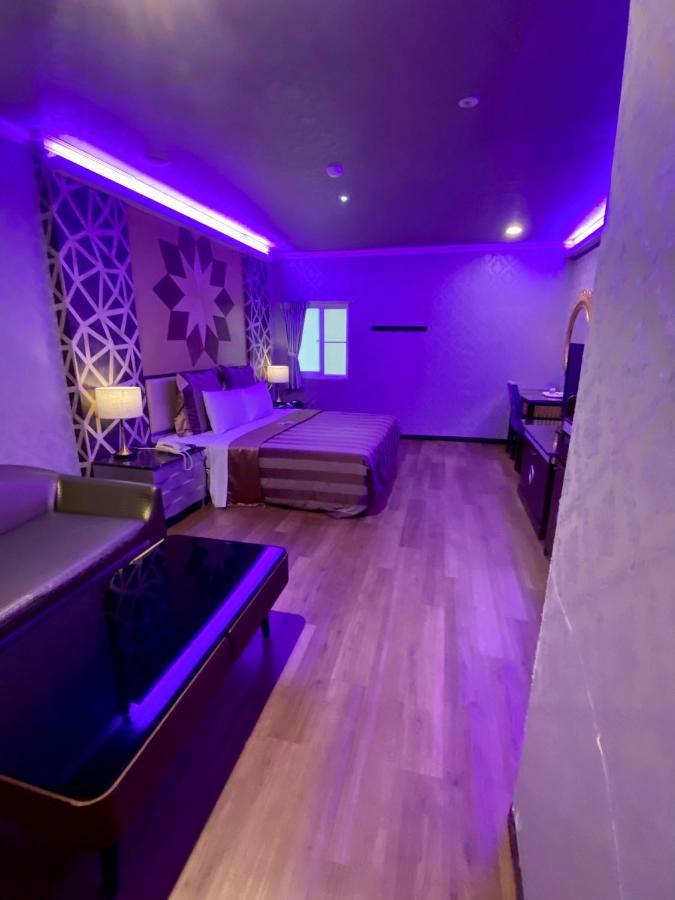 Huang Xing Motel Pingtung Экстерьер фото