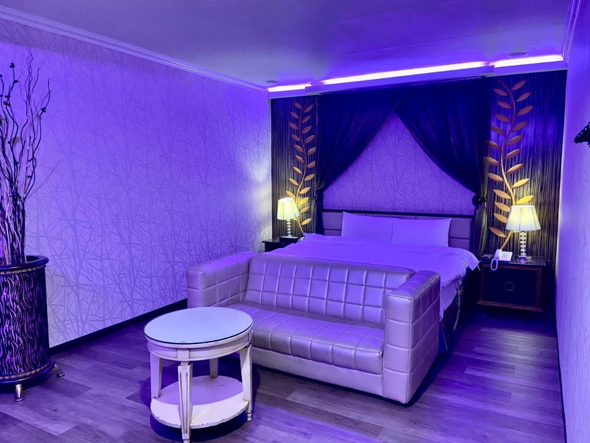 Huang Xing Motel Pingtung Экстерьер фото
