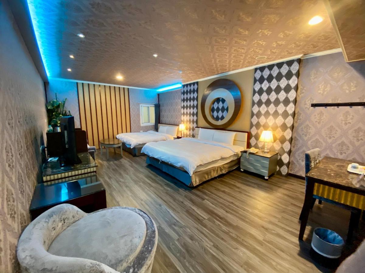 Huang Xing Motel Pingtung Экстерьер фото
