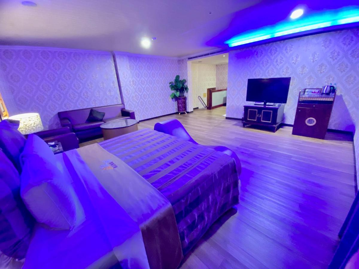 Huang Xing Motel Pingtung Экстерьер фото