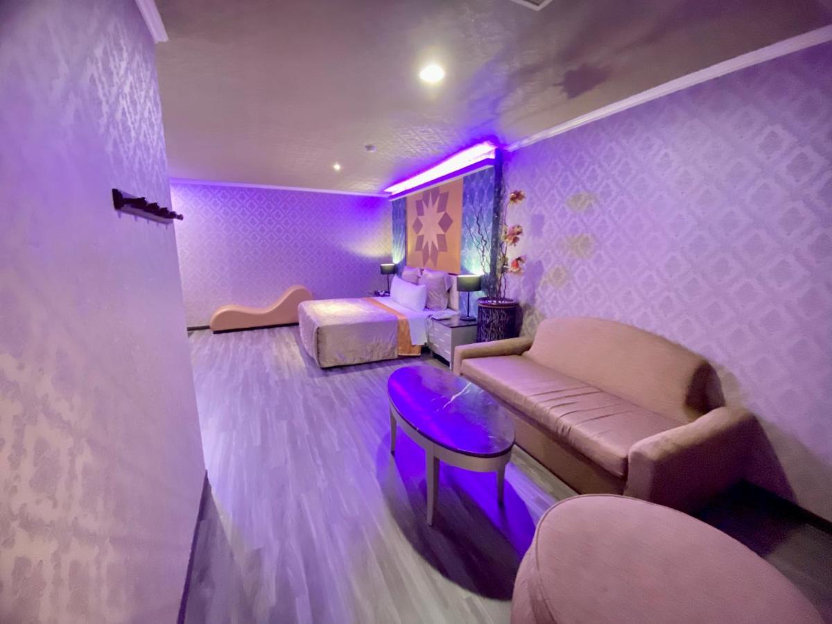 Huang Xing Motel Pingtung Экстерьер фото