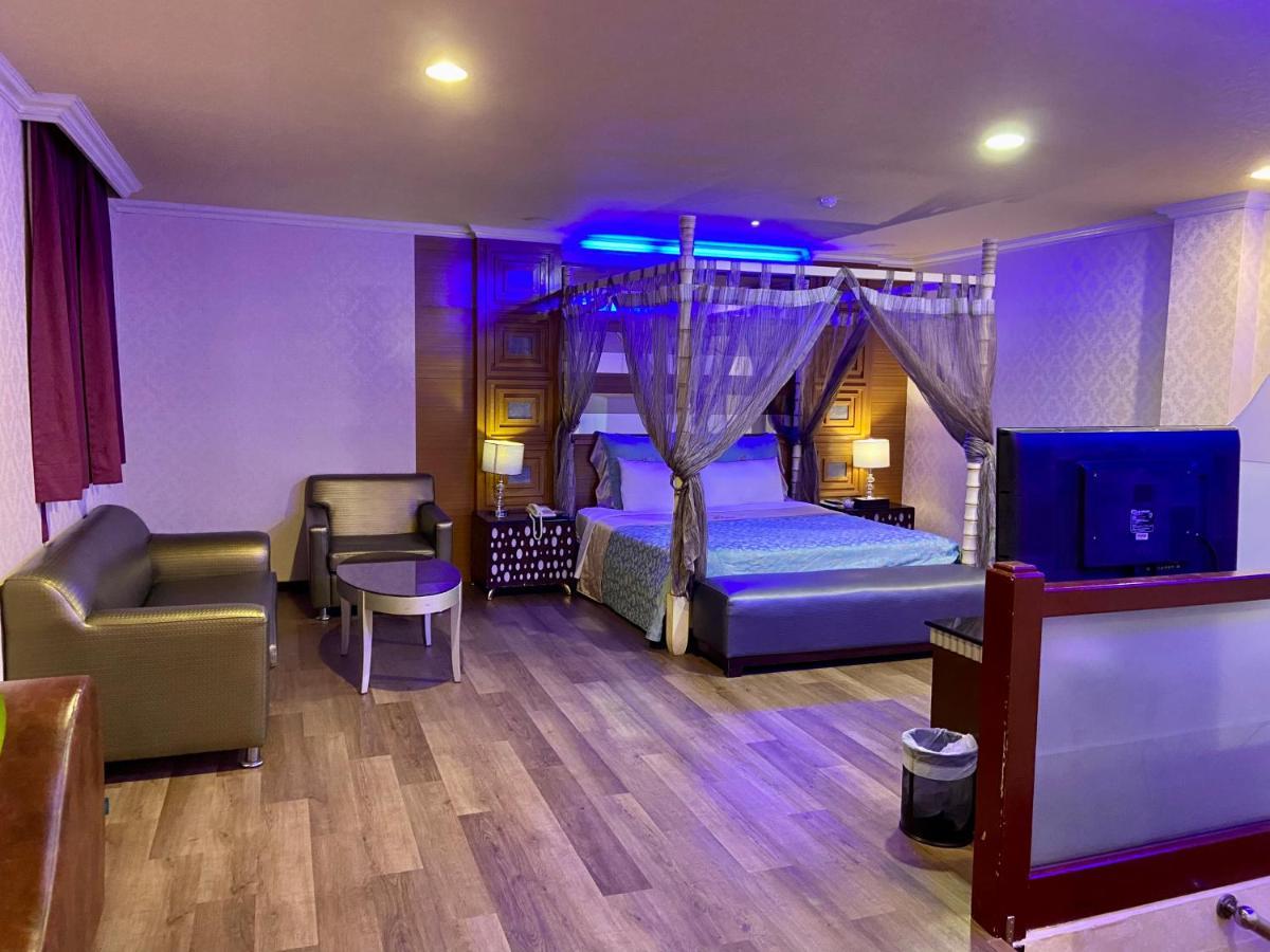 Huang Xing Motel Pingtung Экстерьер фото